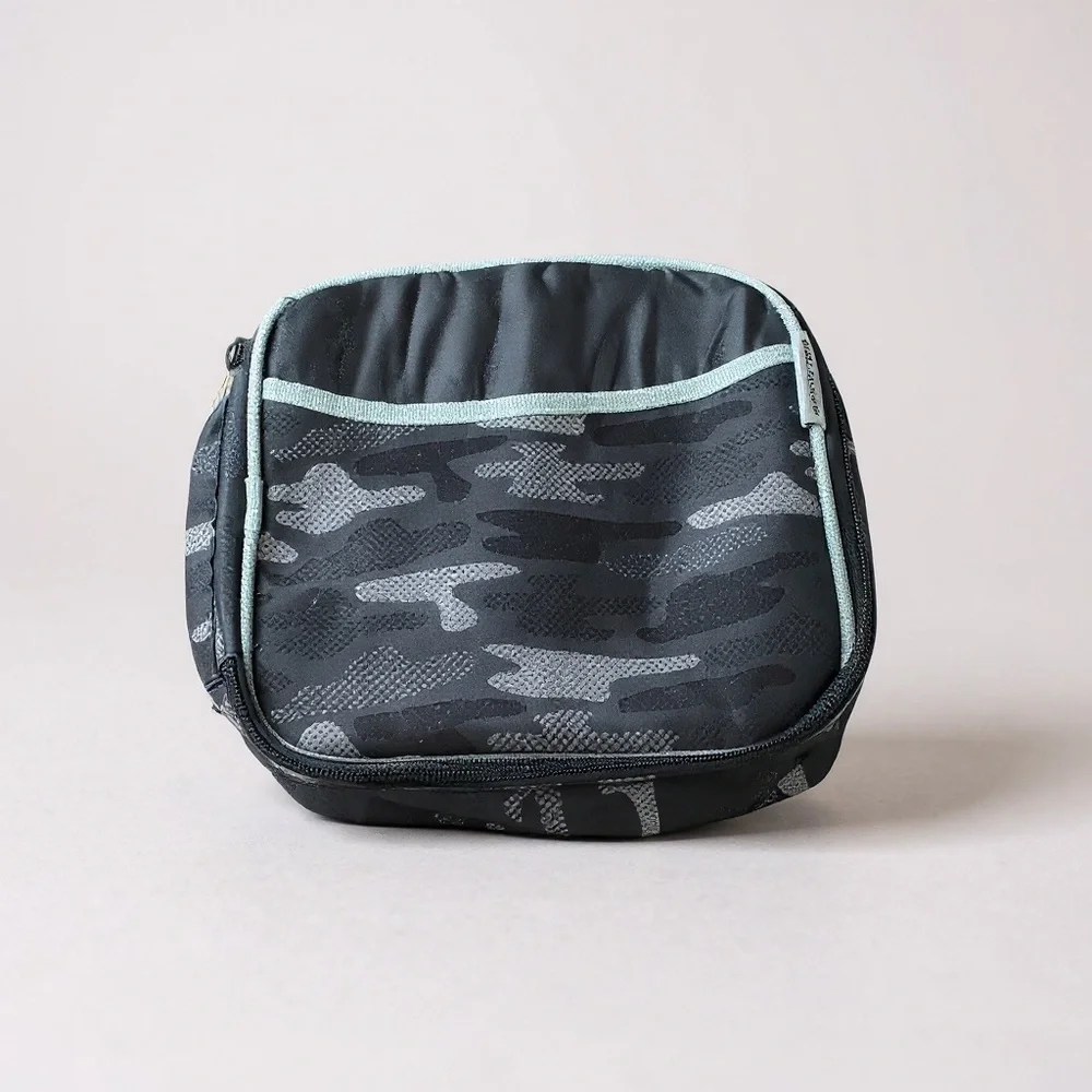 Camouflage Black and Gray Zippered Lunch Bag